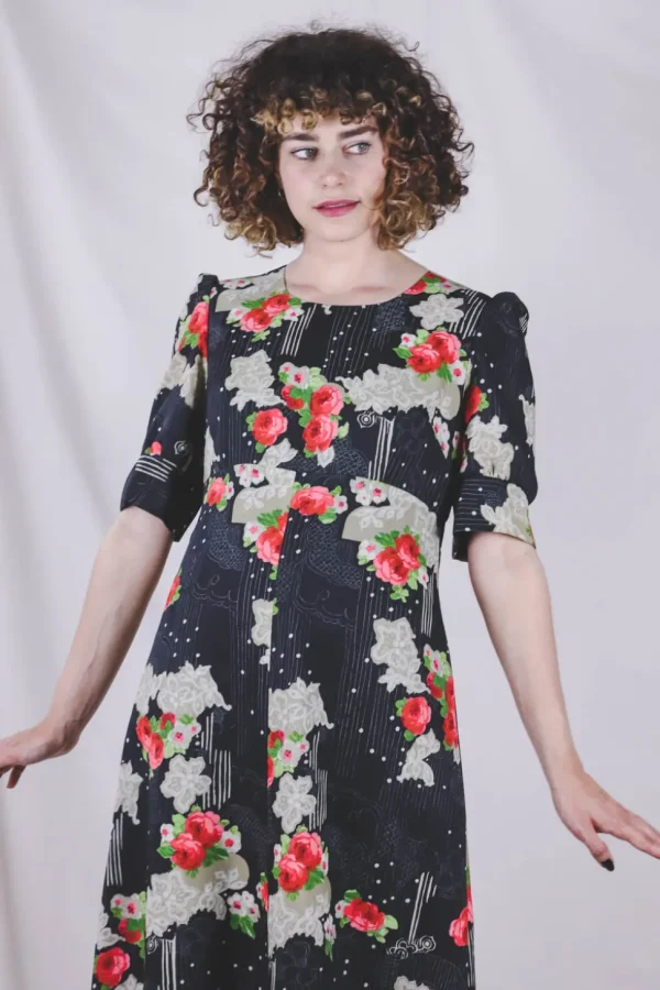 Anne 70-luvun vintagemekko