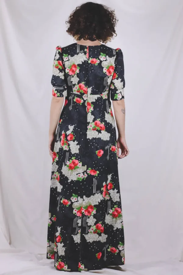Anne 70-luvun vintagemekko