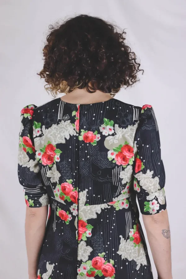 Anne 70-luvun vintagemekko