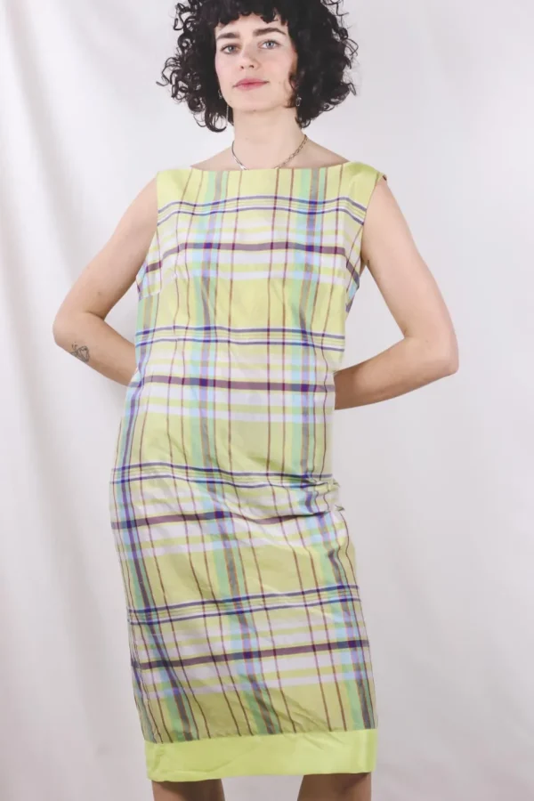 Bella vintagesilkkimekko