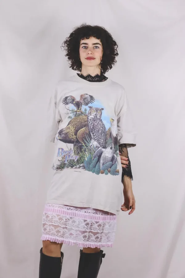 Birds prey vintage t-paita