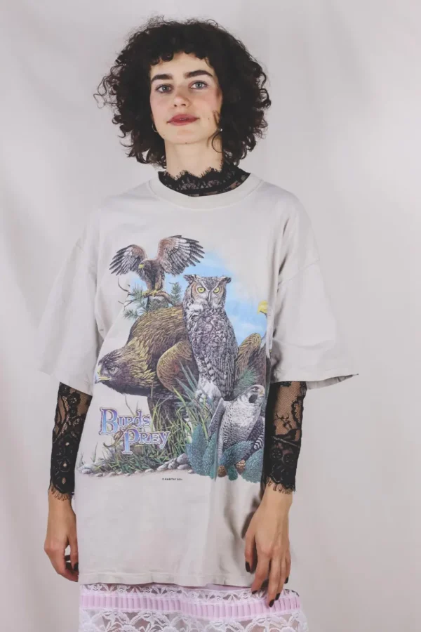 Birds prey vintage t-paita