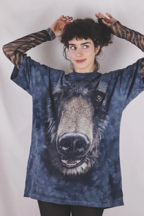 Black bear t-paita