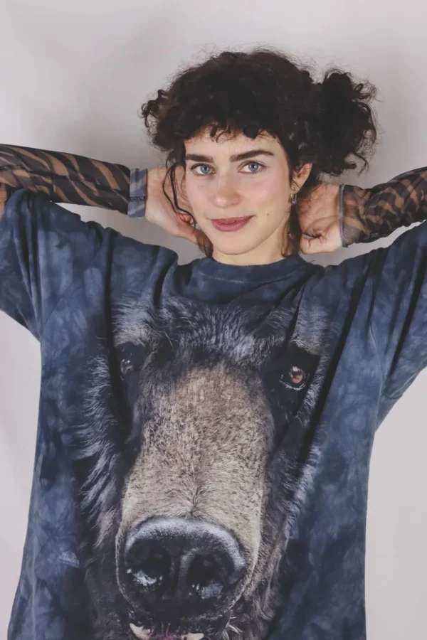 Black bear t-paita