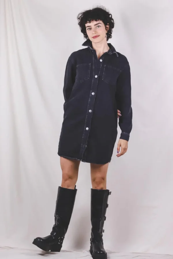 Black farkkumekko