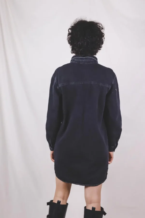 Black farkkumekko