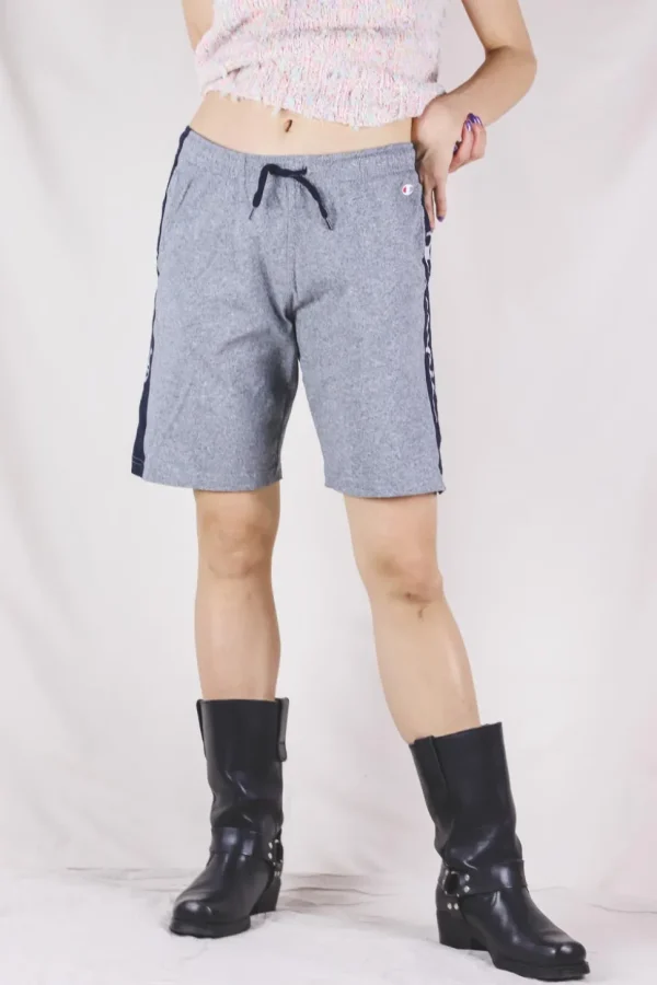Championin Y2K-shortsit