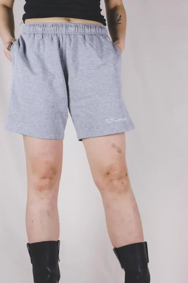 Championin Y2K-shortsit