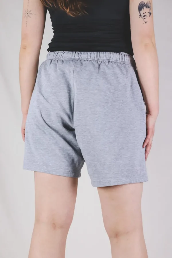 Championin Y2K-shortsit