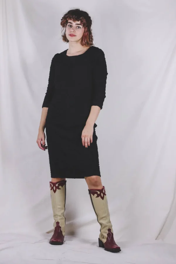 Dia kotimainen vintagemekko
