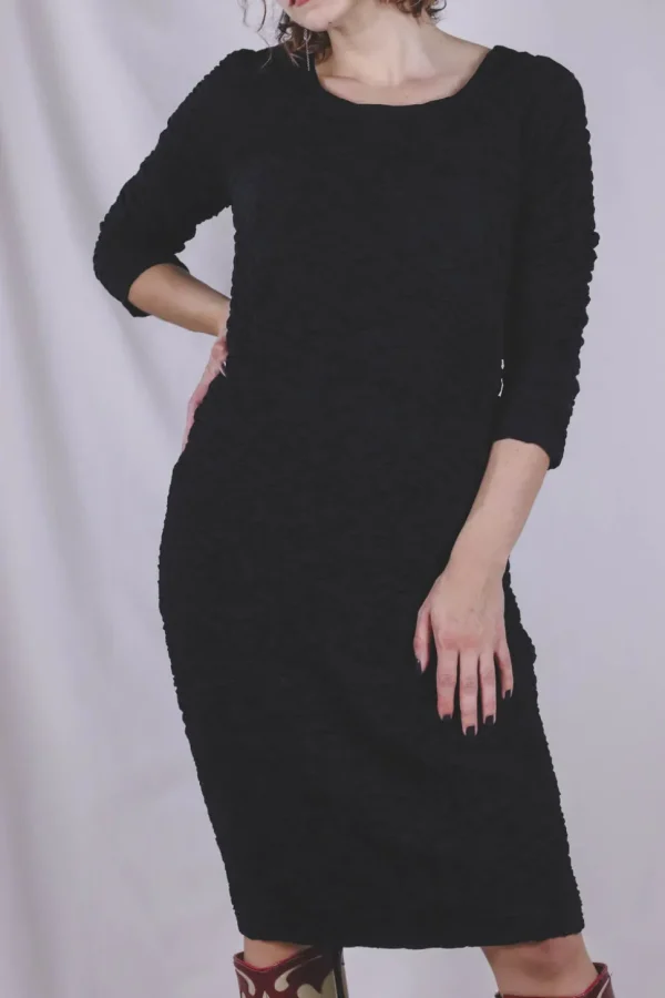 Dia kotimainen vintagemekko