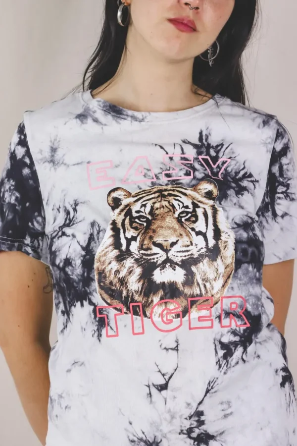 Easy Tiger 2hand t-paita