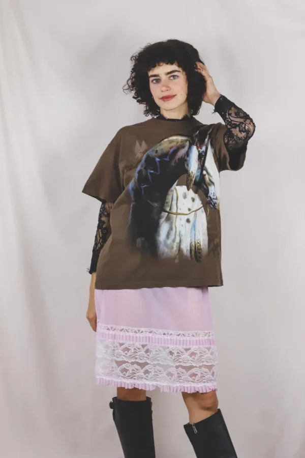 Feather horse vintage t-paita