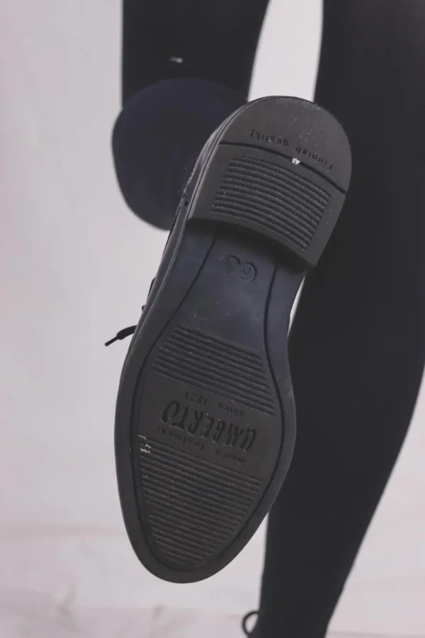 Femme kotimaiset vintagekengät 39-40