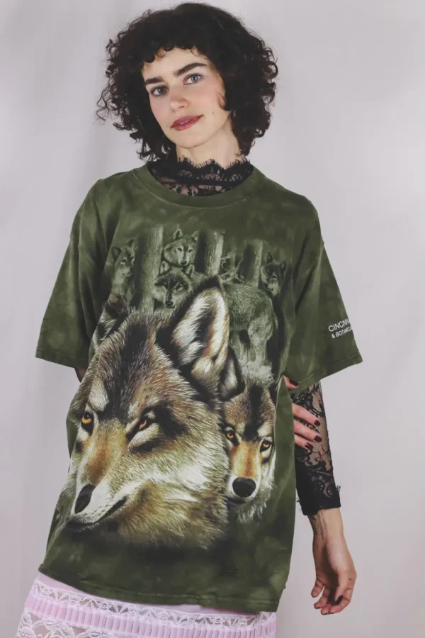 Forrest wolf vintage t-paita