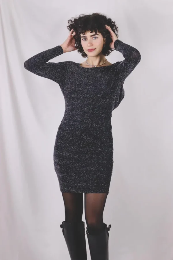 Ines kimallemekko