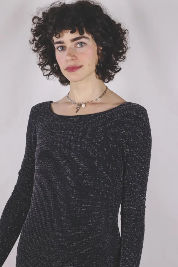Ines kimallemekko