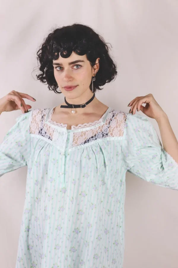 Isla vintageyömekko