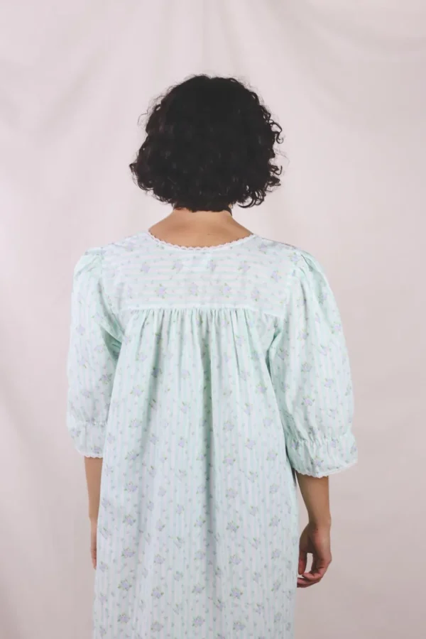 Isla vintageyömekko