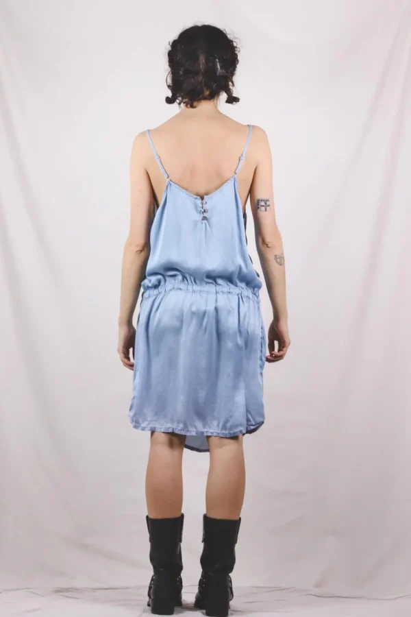 Levina vintagesilkkimekko