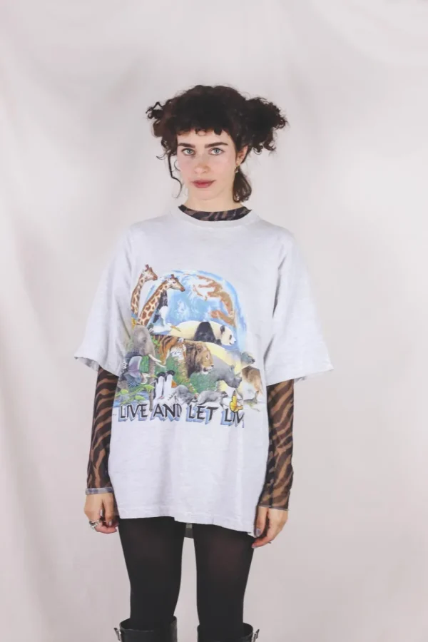 Live and let live vintage t-paita