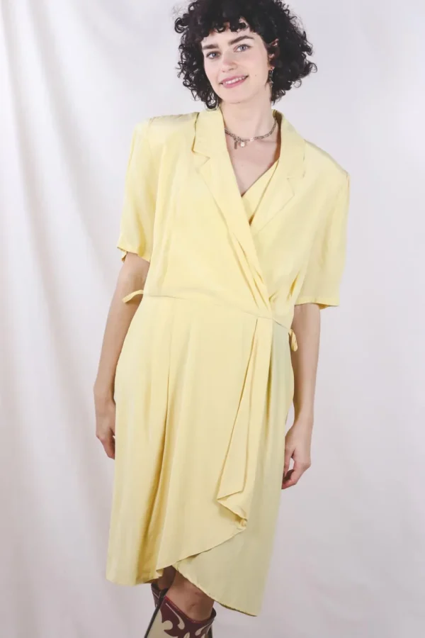 Nelma vintagesilkkimekko