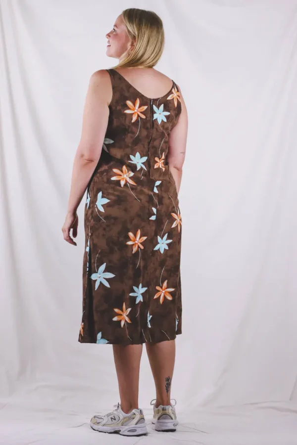 Nilla vintagekukkamekko