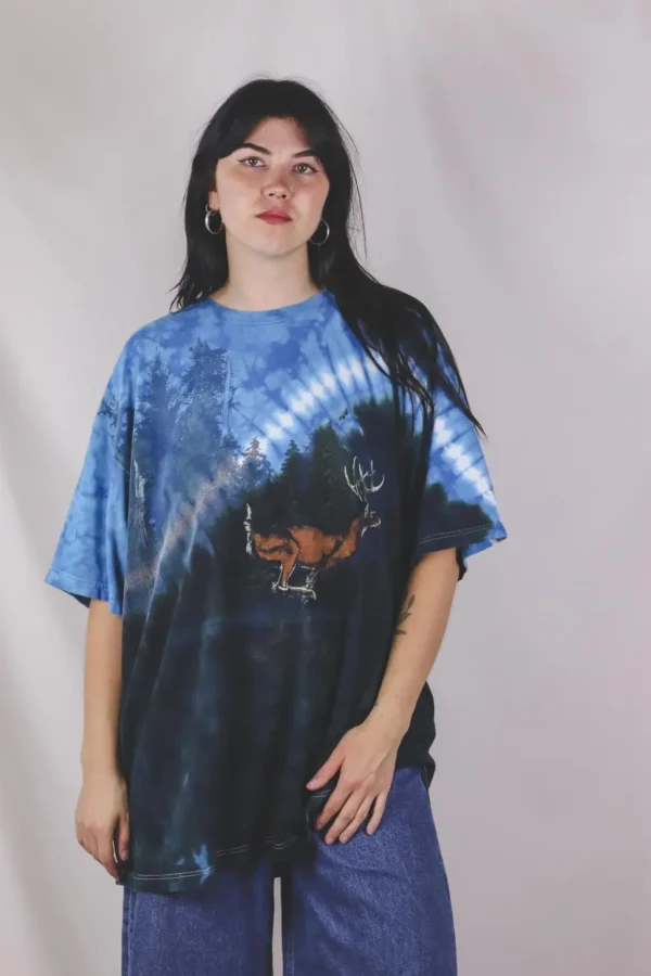 Running deer vintage t-paita