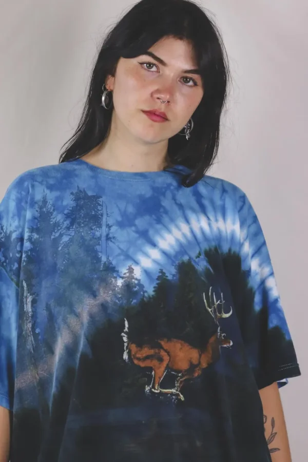 Running deer vintage t-paita