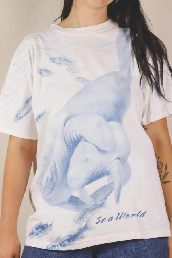 Sea animals vintage t-paita