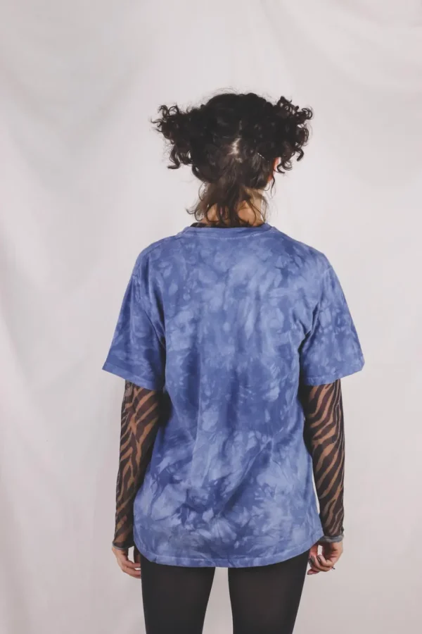Snow leopard vintage t-paita