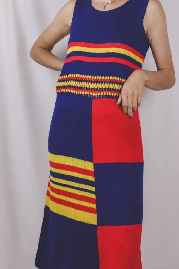 Tavi 70-luvun vintageneulemekko