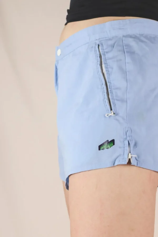 Tevi 90-luvun vintageshortsit