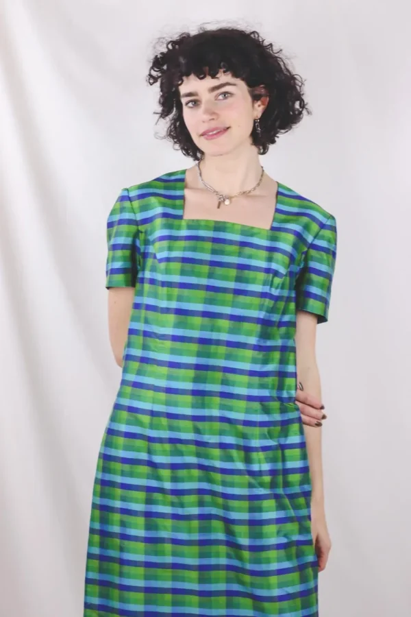 Uni vintagesilkkimekko