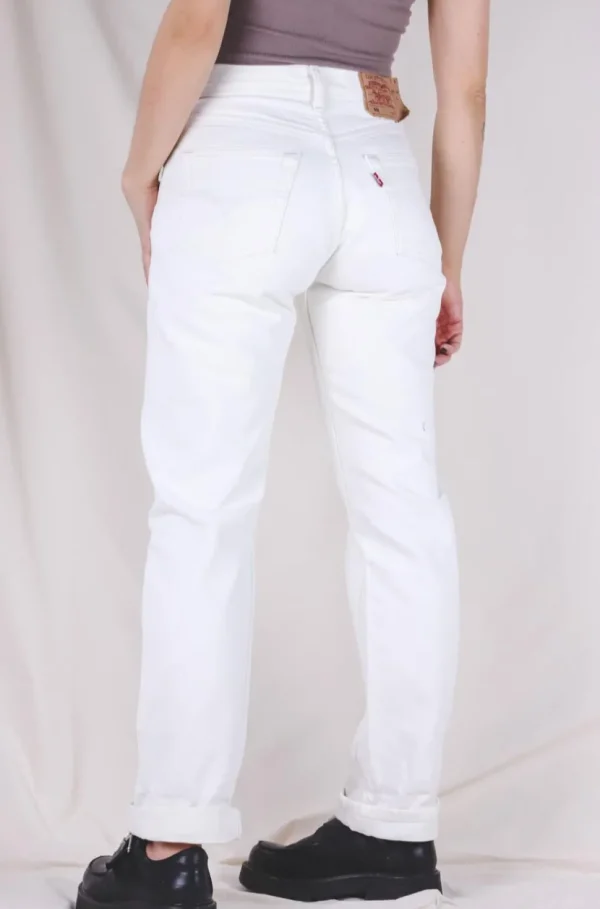 White vintage Levi's 501