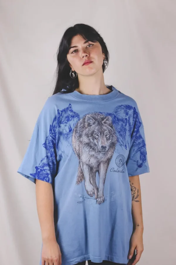 Wolf sleeve vintage t-paita