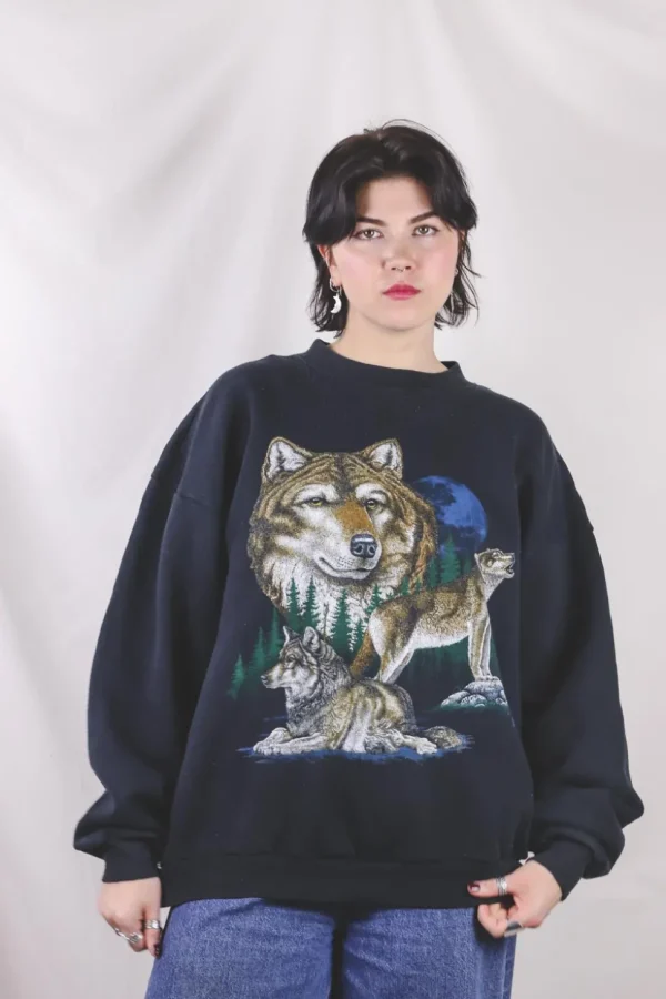 3 Wolves in 1994 vintagecollege