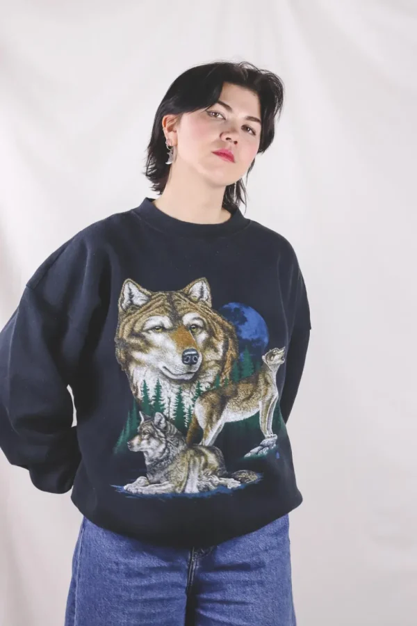 3 Wolves in 1994 vintagecollege