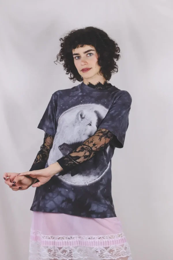 Ying yang moon vintage t-paita