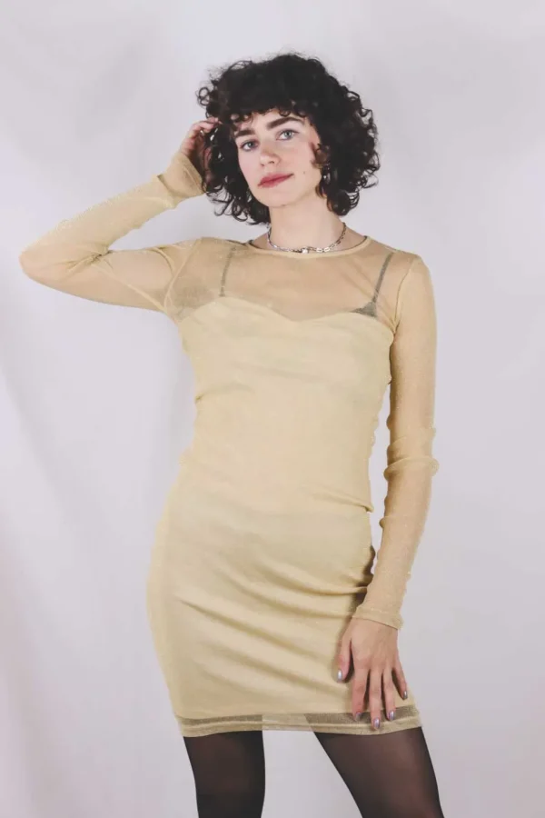 Ylda juhlamekko